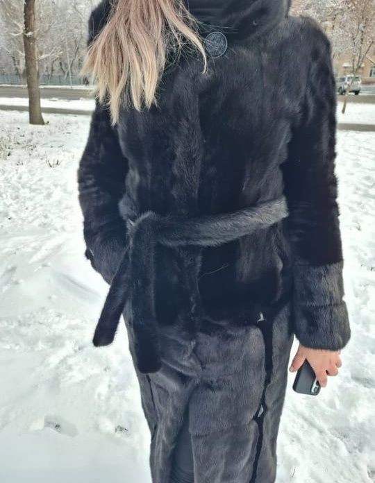Продам норковую шубу