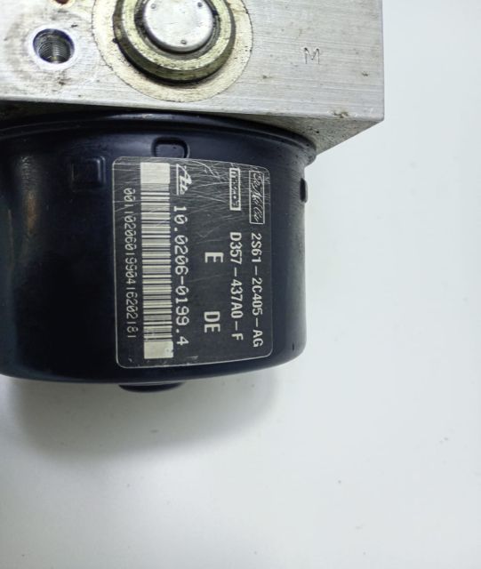 Pompa ABS 2S612C405AG / D357437A0F Ford Focus prima generatie