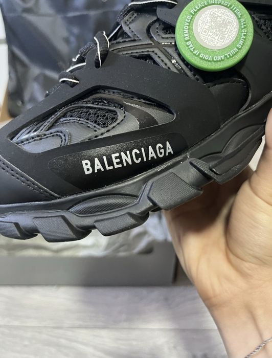 Balenciaga track