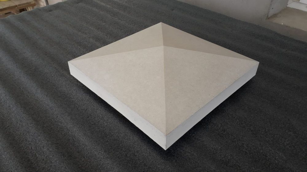 Stoc Nou! Capace pentru stalp gard / Coame gard din beton