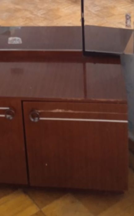 Трельяж с зеркалом в три створки