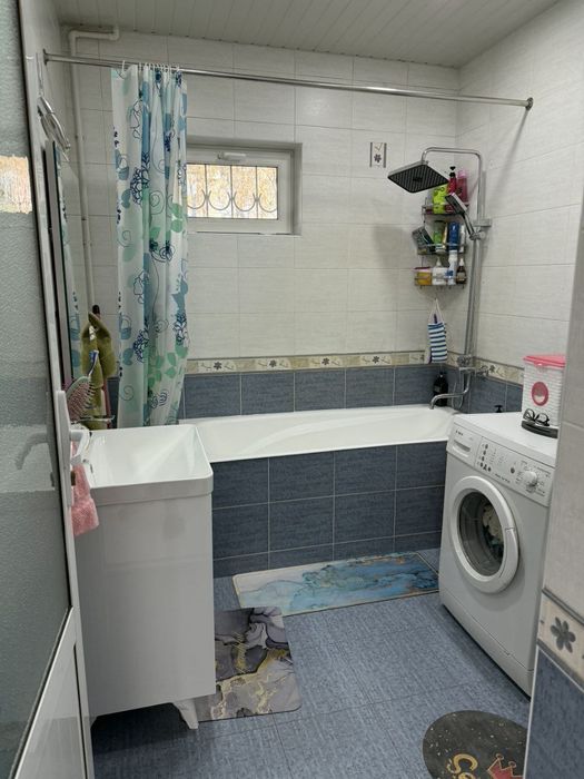 Продаётся вторичный фонд ц6 ,пяти комнатная