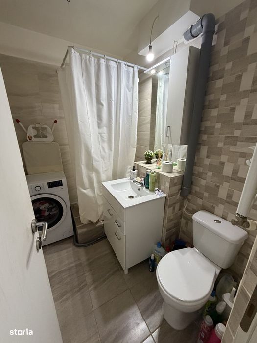 Garsonieră zona Lapus