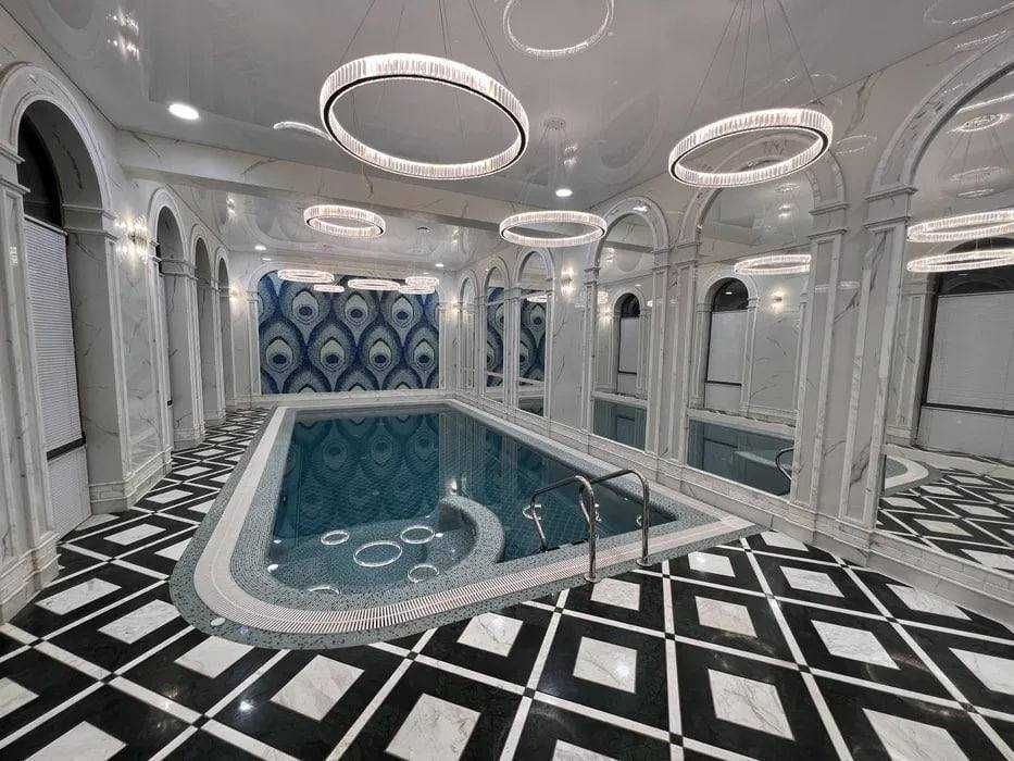 Сдаётся Роскошная Вилла на 12сотков в центре нашей столицы РакатМахаля