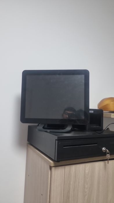 Кассовый апарат,донер ,пицца печь