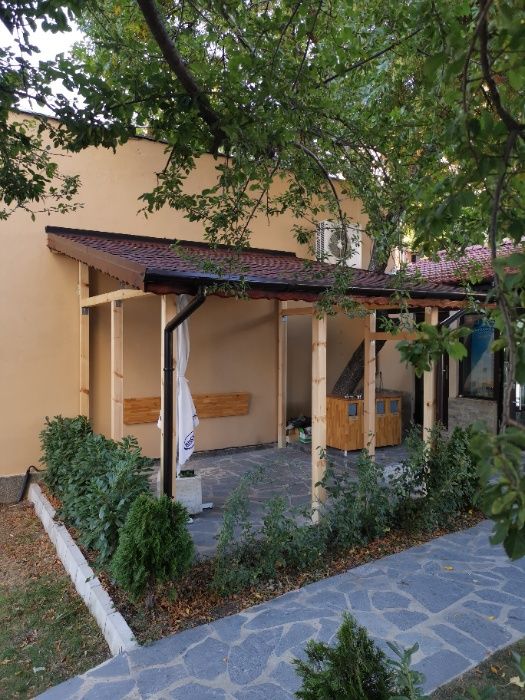 Навеси, козирки, гаражи, оранжерии, летни кухни,халета и др.