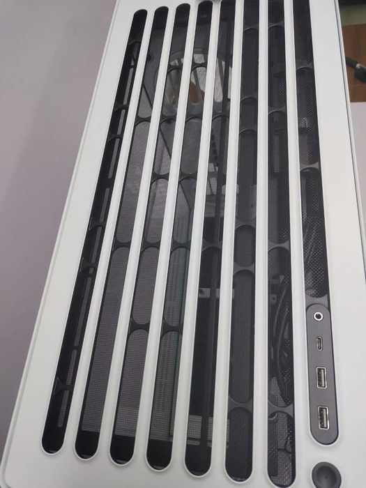Компьютерный корпус HS 420 White без блока питания