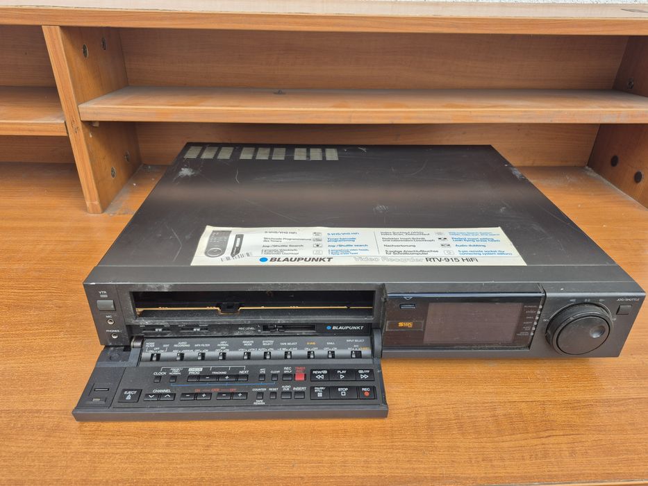 Vând Video recorder S-VHS,Marca Blaupunkt model RTV-915EGC,made in japan