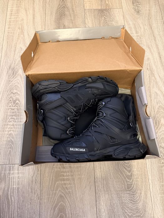 Balenciaga track high