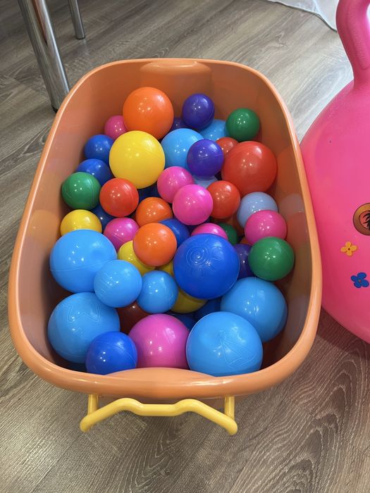 Детский фитбол и шары