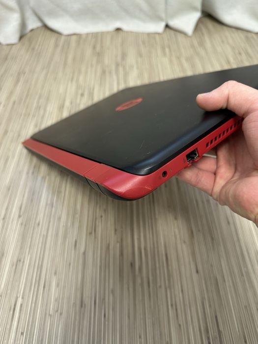 Laptop HP pavilion 15-p011nf beats editon defect