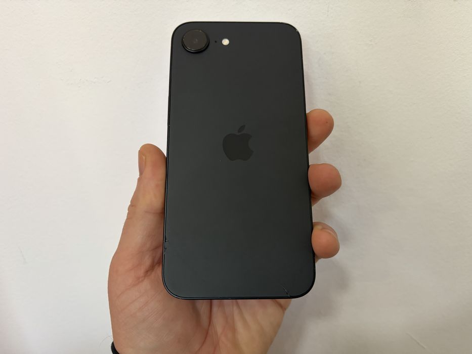 Iphone 16e, 128 gb, Black
