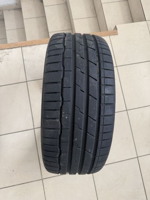 Hankook 225/40/17 DOT 21