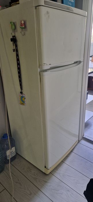 Тоңазытқыш сатылады