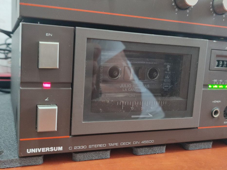 Linie audio Universum