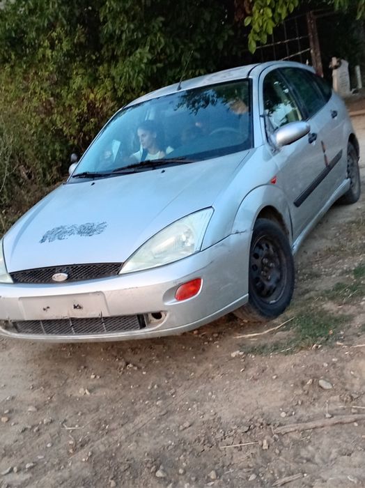 Vând Ford focus mk1