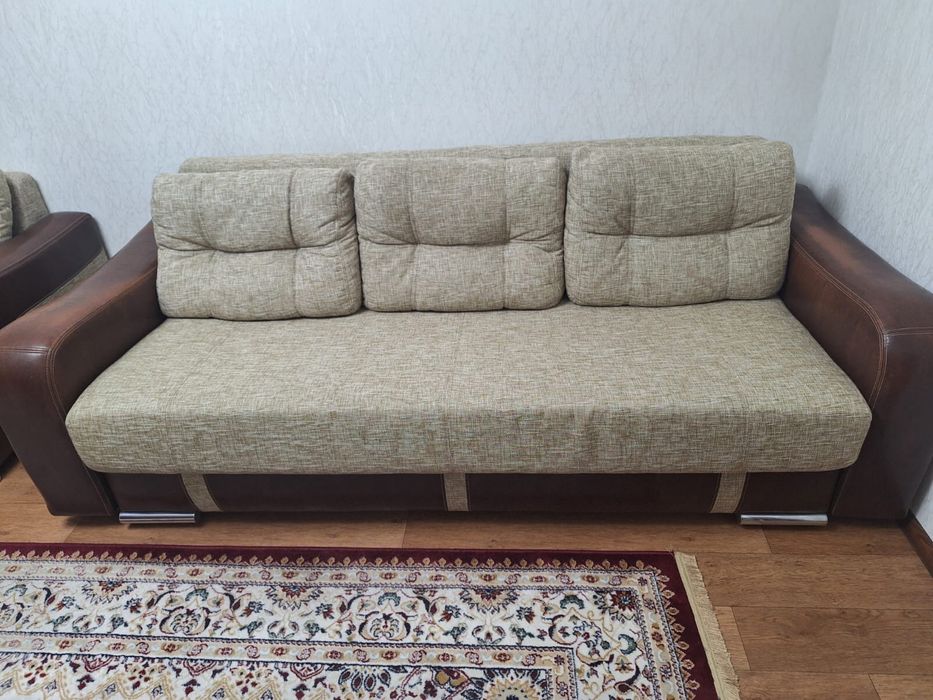 Диван расладной и кресло