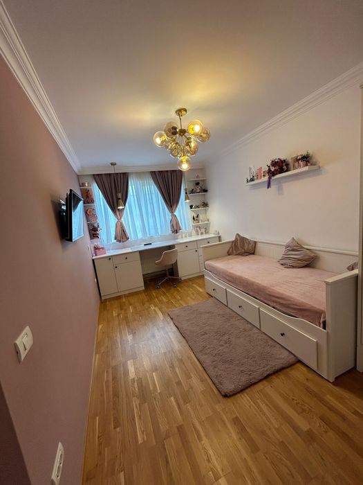 Apartament 3 camere,76mp,renovat complet,mobilat la comanda,Orastie