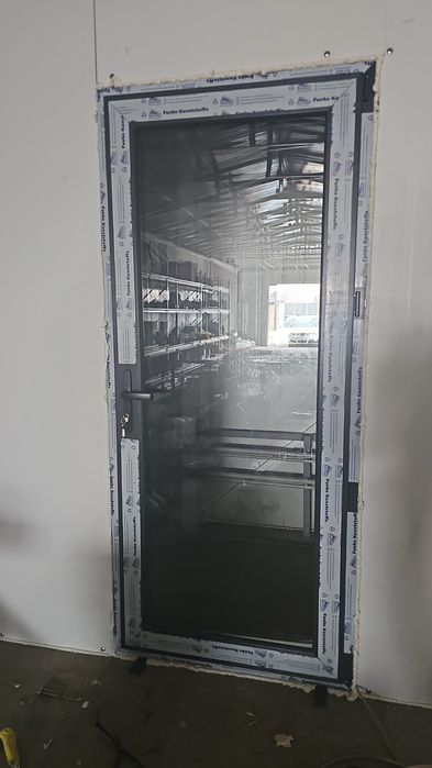 Ремонт окон и дверей