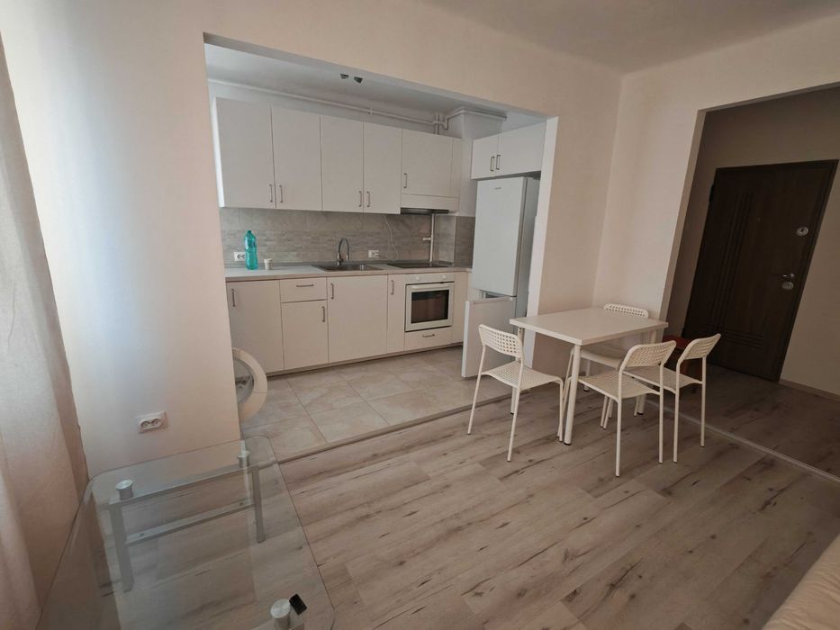 inchiriez apartament 3 camere (2 dormitoare)