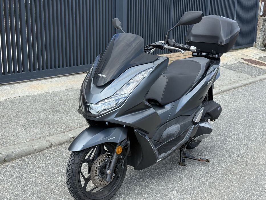 Scuter Honda PCX 125 ABS Top Case