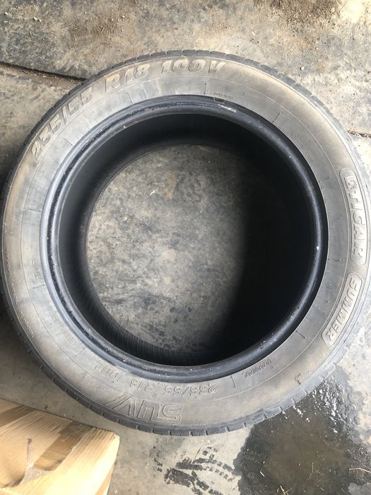 Продам шины б/у. Летние. 235/55/18.