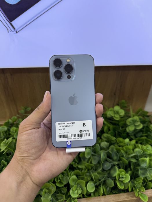 Iphone 13 pro ideal holatda karobka dok full 7 oylik kafolati bn.