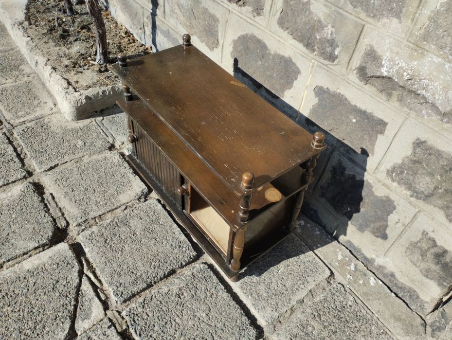 Уникално старо барче