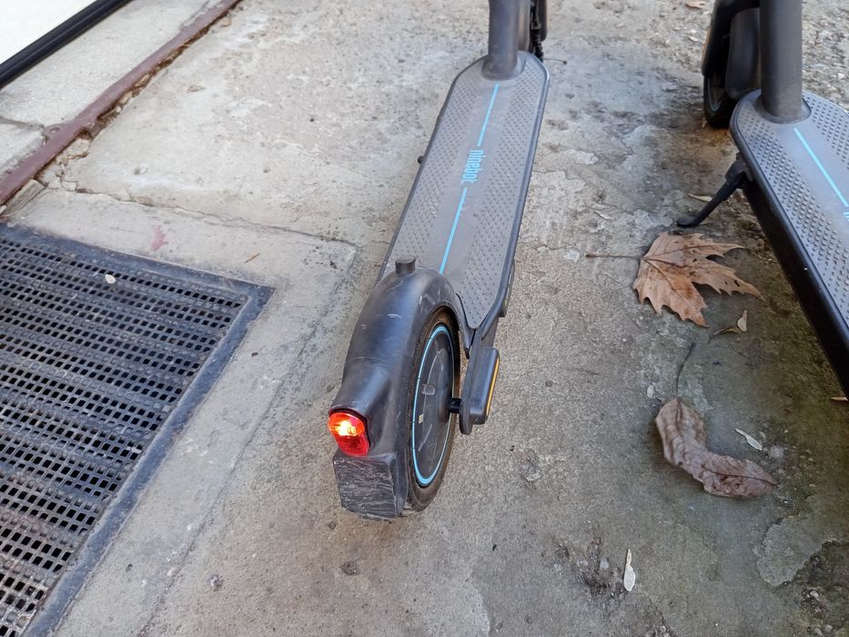 Два броя  електрически тротинетки