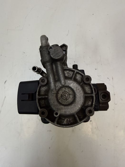 Pompa injectie inalta presiune 1.6 CAY VW Golf 6 Plus Jetta Touran Tiguan Polo 6R Skoda Octavia 2 3 Superb 2 Seat Leon Passat B6 B7 03L 130 755 E