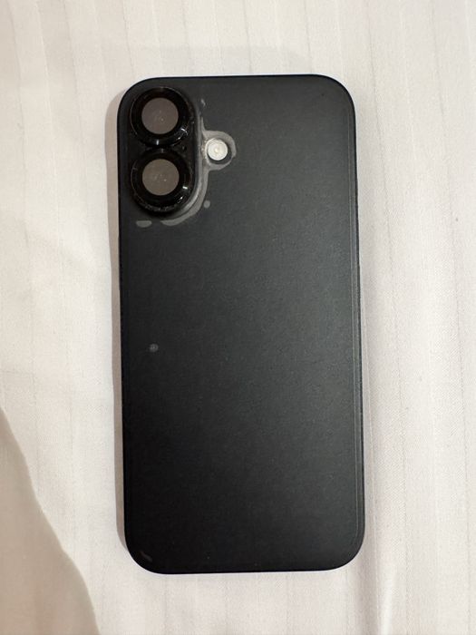 Продам iPhone 16