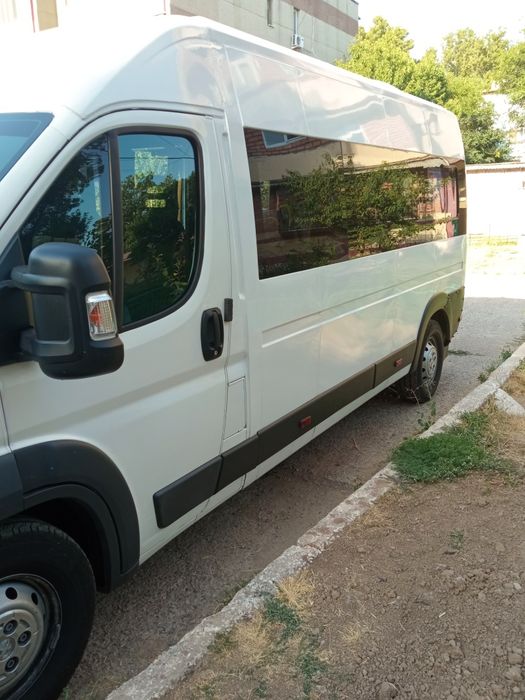 Микроавтобус ПЕЖО БОКСЕР.