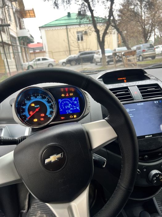 Продам спарк автомат