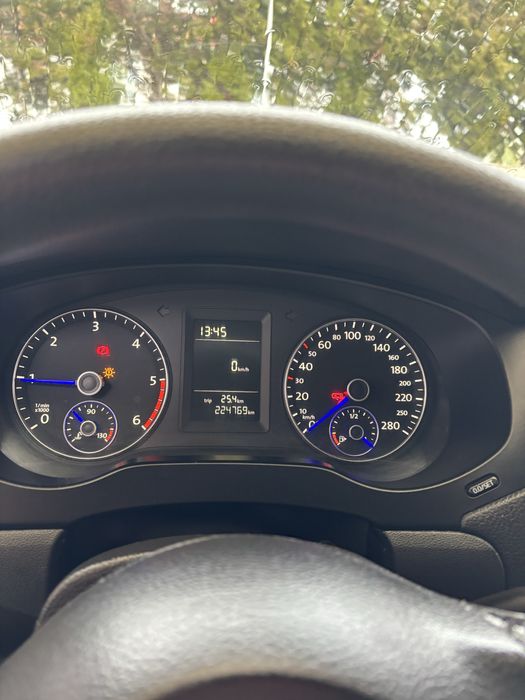 Volkswagen Jetta 1.6 TDI 105 cp