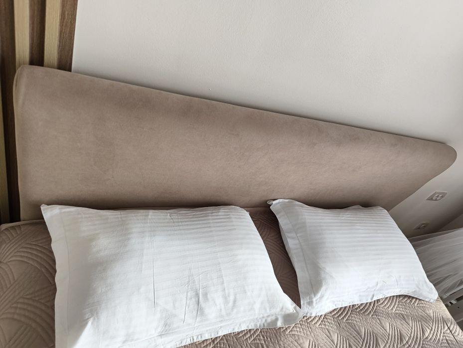 кровать двухспальная