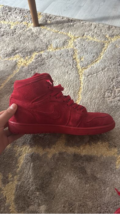 Jordan 1 red sueden