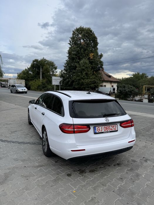 Mercedes E200 2020 schimb cu semiremorca mega prelata
