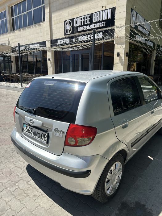 Hyundai Gets 2005 года