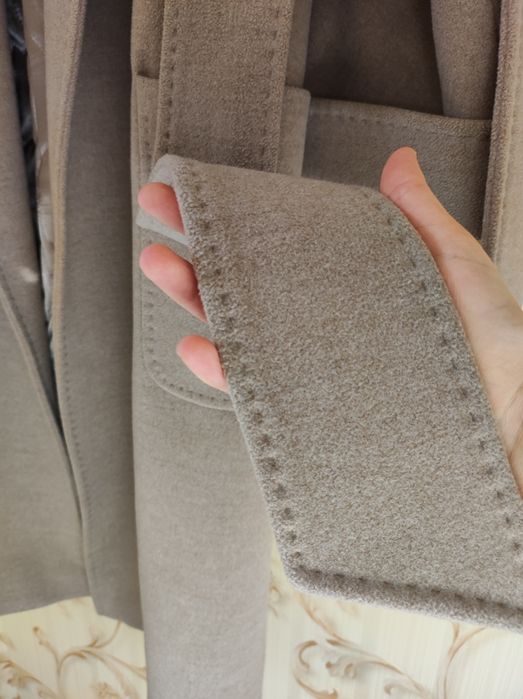 Теплое классическое пальто