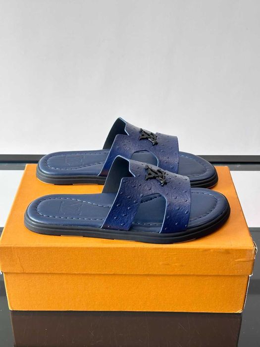 Papuci / Slapi Louis Vuitton Premium - mai multe modele