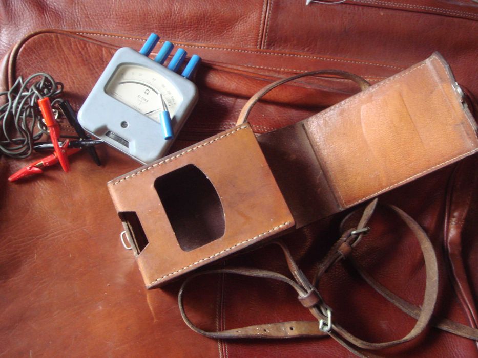 Измеритель антикварный Германия 1966 в Воловьей Кожа Натур Сумка Рабоч