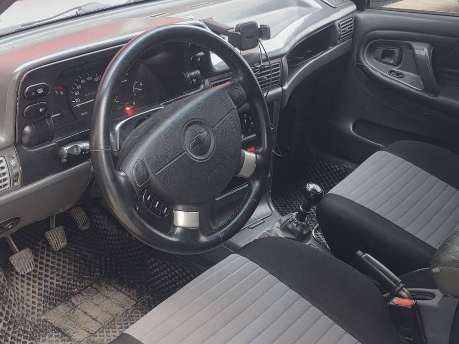 Nexia 1 2001-yil kraska petno bor