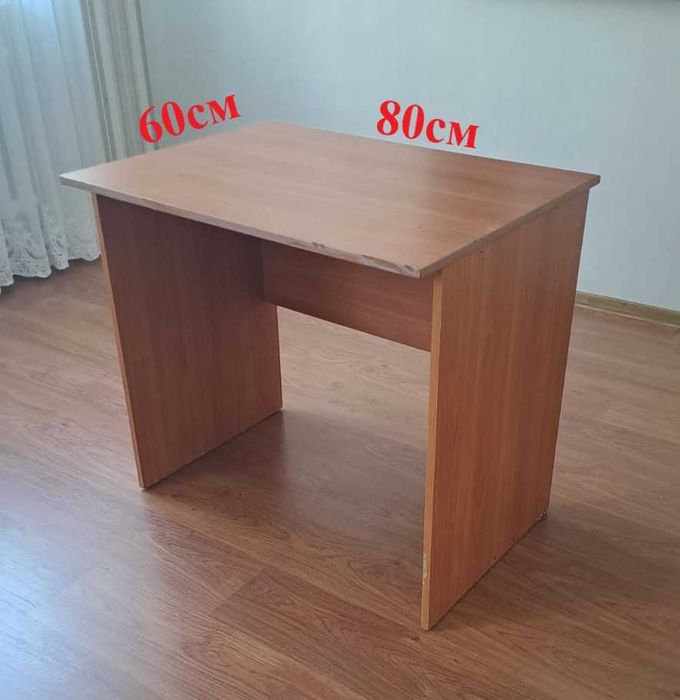 Стол, табуретки, полка для обуви,