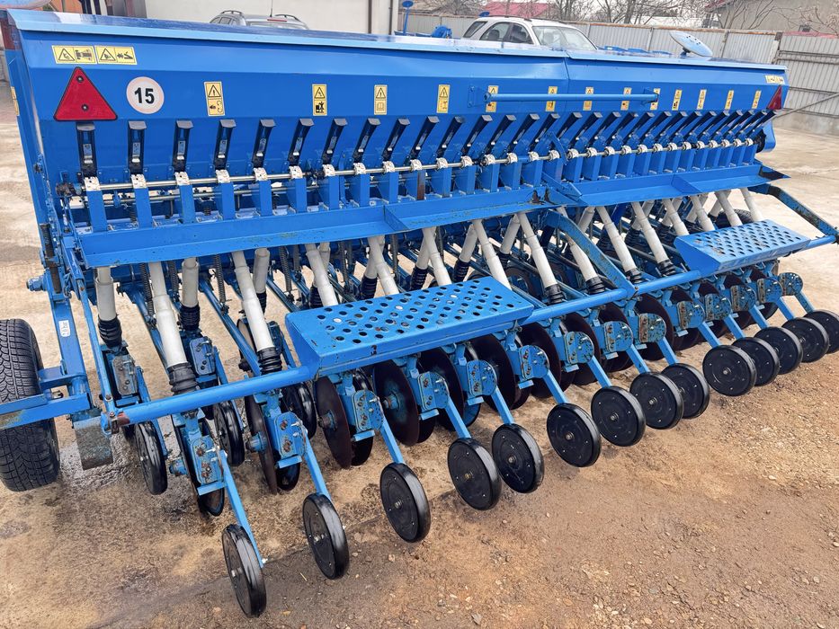 Semanatoare de paioase SUP 29 DK cu roti de tasare - Piese SPC - Piese U 445