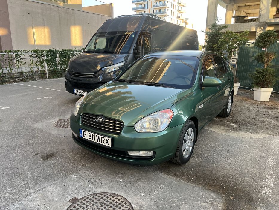 HYUNDAI Accent