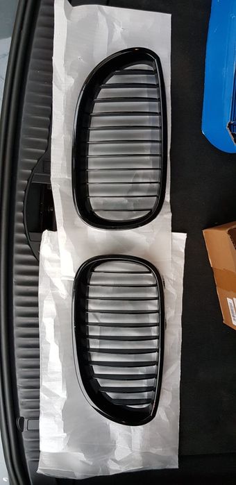 Grile BMW e60 e61/ nări BMW e60 e61 OEM