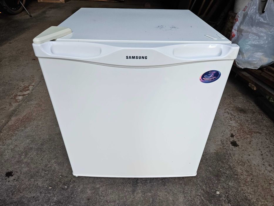 Холодильник Samsung Маленький