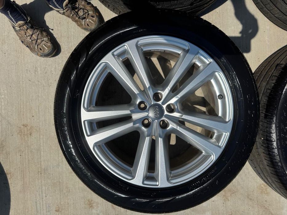 Джанти и гуми за ауди Q7