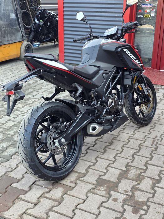 Rieju Nkd 125 Abs2026 nou,Permis A1 16ani.Motocicleta ktm  duke  mt125