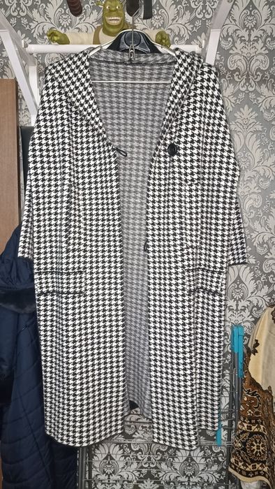 Пальто шерстяное